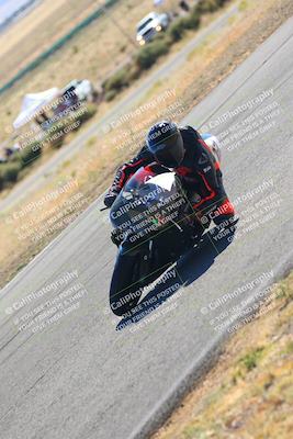 media/Oct-15-2023-TrackXperience (Sun) [[85198ff50b]]/Group 3/session 4 turn 3/